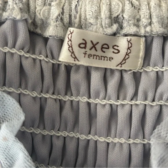 Axes Femme Elegant Gray and White Lace Dress - Picture 2 of 3